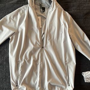 Vuori Outdoor Trainer Shell - Platinum Linen - Size L